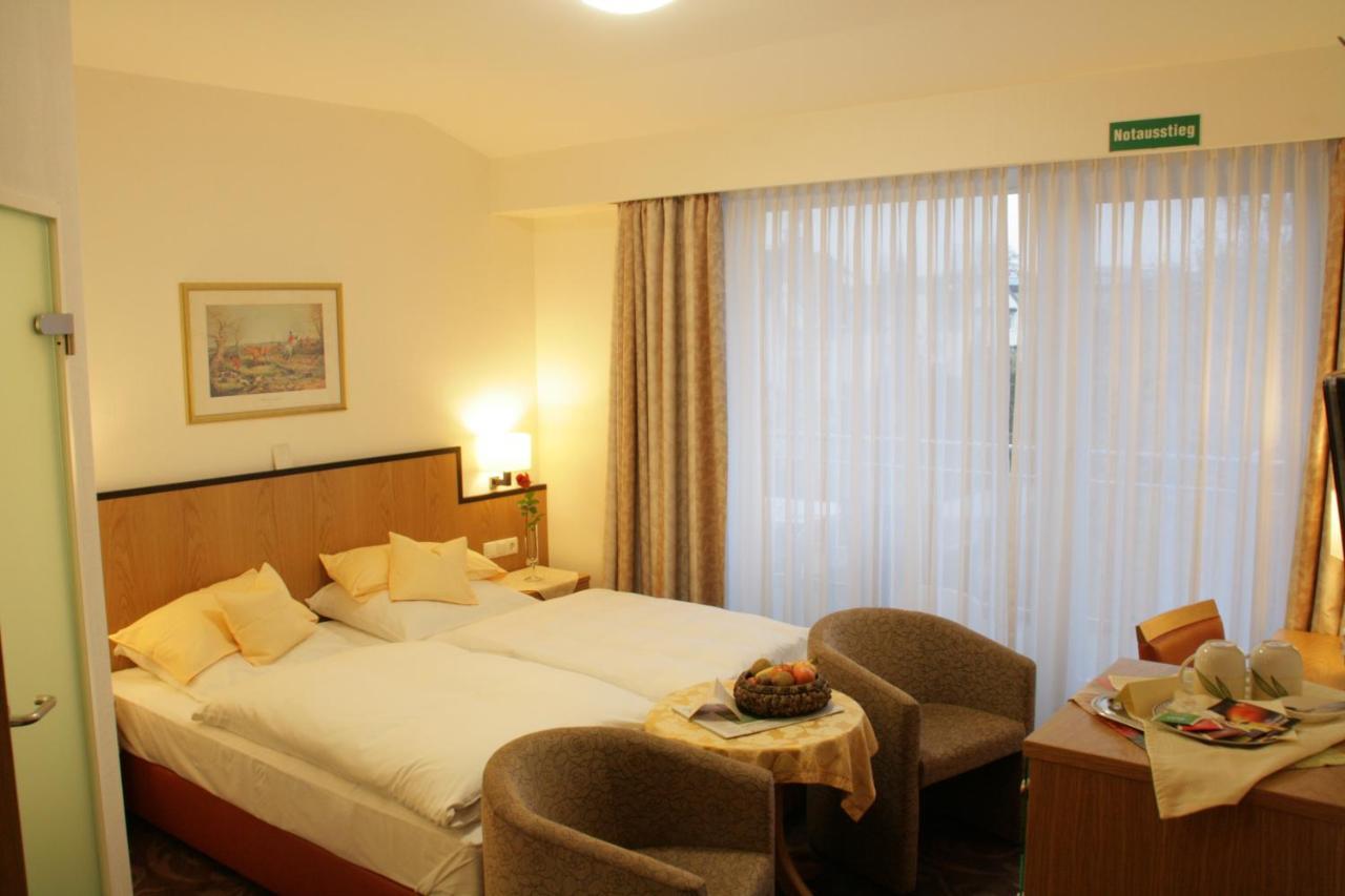 Hotel Haus Berlin Bonn Exterior photo